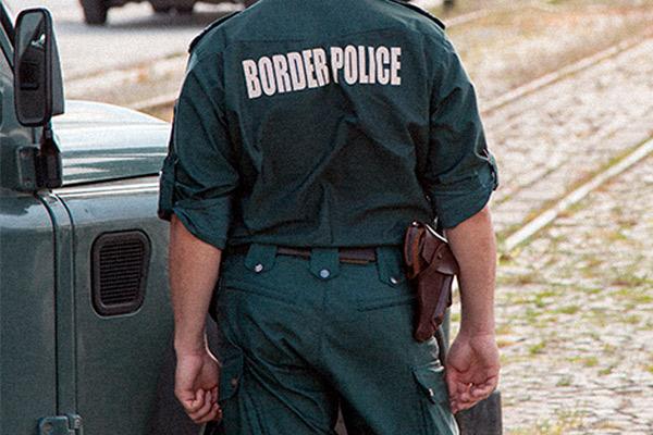 Patrulla fronteriza arresta inmigrantes que viajan en autobuses-0